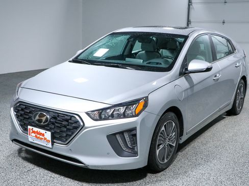 Used 2022 Hyundai Ioniq Limited FWD image 30