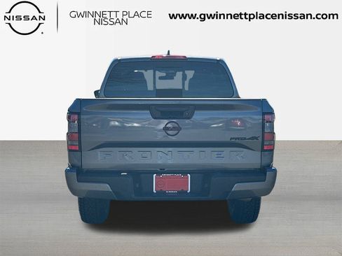 Used 2024 Nissan Frontier PRO-4X image 6