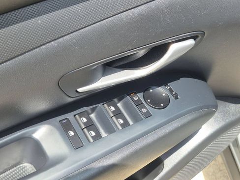 Used 2025 Hyundai Santa Cruz SEL FWD image 13