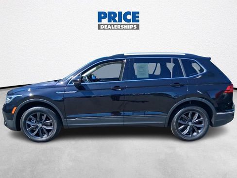 Used 2022 Volkswagen Tiguan SE image 6