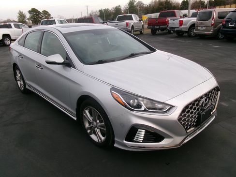 Used 2019 Hyundai Sonata Sport image 4