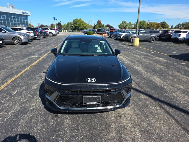Used 2025 Hyundai Sonata SEL FWD image 5