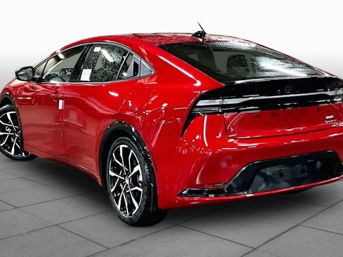 New 2026 Toyota Prius Plug-In Hybrid FWD image 11