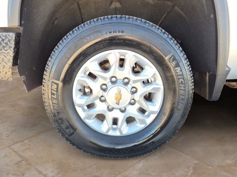 Used 2023 Chevrolet Silverado 2500 LTZ w/ Gooseneck/5TH Wheel Package image 29