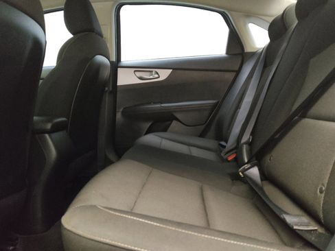 Used 2023 Kia Forte LXS w/ LXS Technology Package FWD image 18