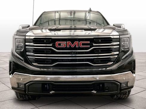 Used 2022 GMC Sierra 1500 SLT w/ SLT Premium Plus Package AWD/4WD image 3