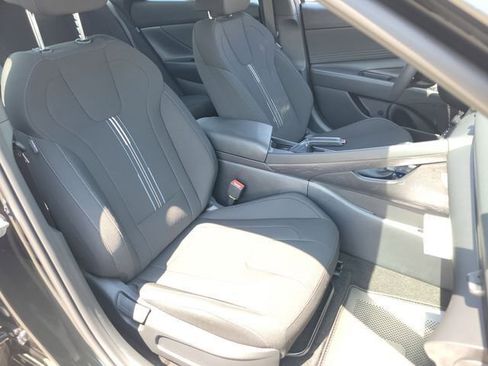 New 2026 Hyundai Elantra Sport FWD image 20