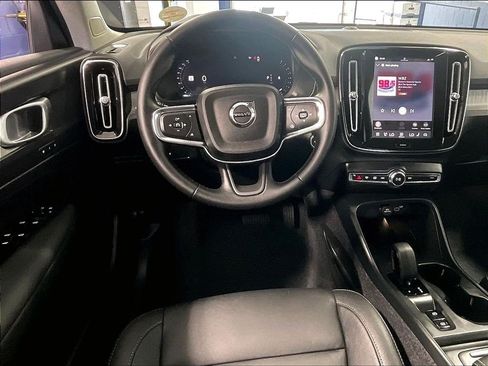 Used 2026 Volvo XC40 B5 Core AWD/4WD image 18