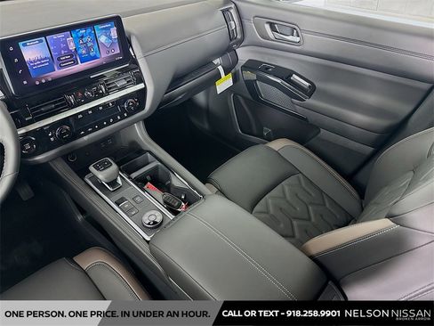 New 2026 Nissan Pathfinder Platinum image 24