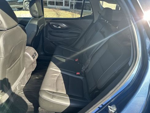 Used 2024 GMC Terrain SLT w/ Elevation Edition image 23