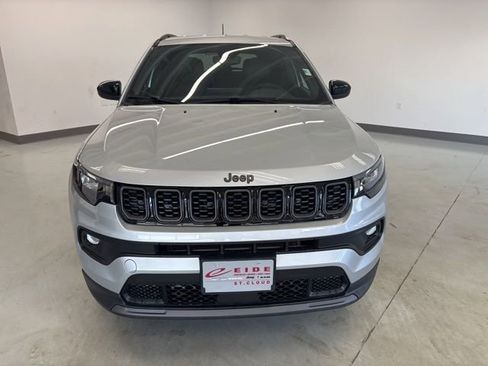 New 2026 Jeep Compass Latitude image 2