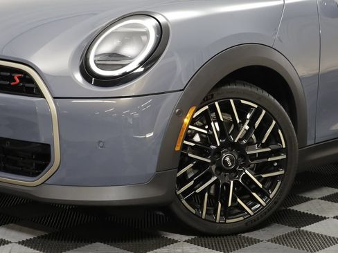 Certified 2025 MINI Cooper S FWD image 3