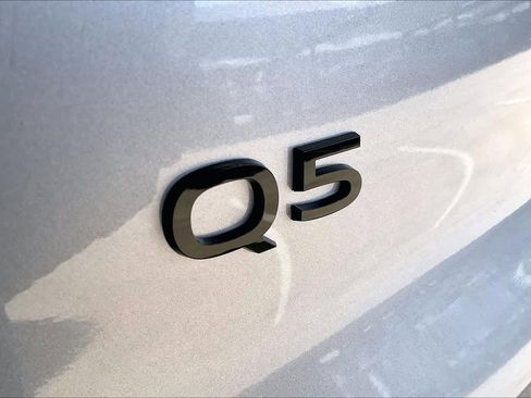 New 2026 Audi Q5 Premium image 15