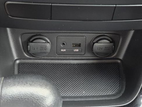 Used 2015 Kia Sorento LX image 18