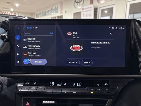 Used 2025 Toyota Camry XSE image 17