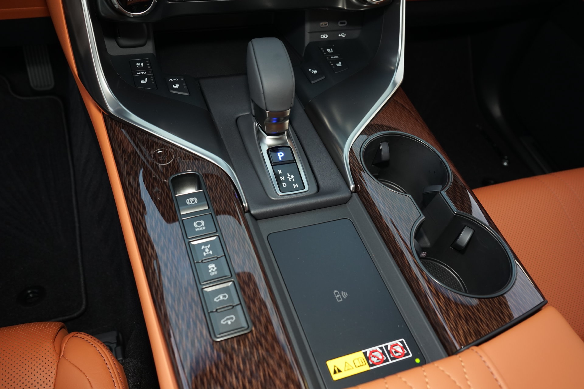 Used 2026 Lexus LX 700h Ultra Luxury AWD/4WD image 18