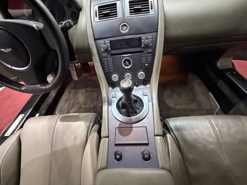 Used 2007 Aston Martin V8 Vantage Coupe RWD image 48