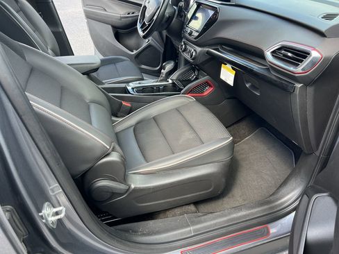 Used 2021 Chevrolet TrailBlazer RS w/ Sun and Liftgate Package image 34