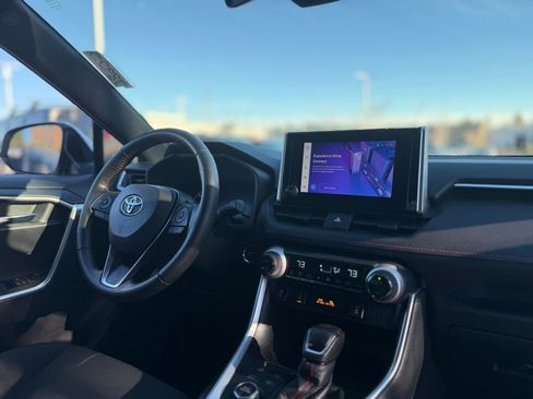 Certified 2023 Toyota RAV4 SE image 21