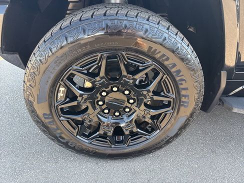 Used 2025 GMC Hummer EV 3X w/ LPO, Dark Essentials Package AWD/4WD image 35