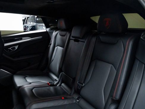 Used 2020 Lamborghini Urus AWD/4WD image 23
