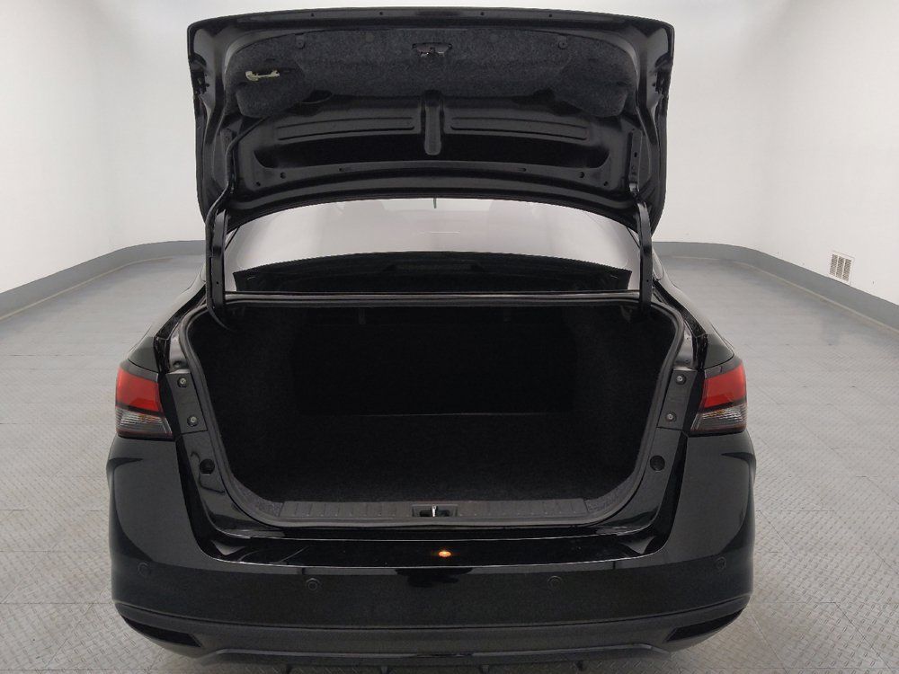 Used 2025 Nissan Versa S w/ Trunk Package FWD image 29