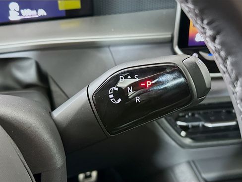 New 2026 Volkswagen Tiguan SE R-Line image 16