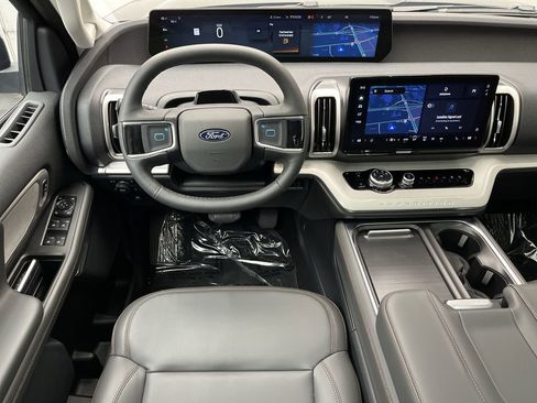 New 2025 Ford Expedition Max Active image 16