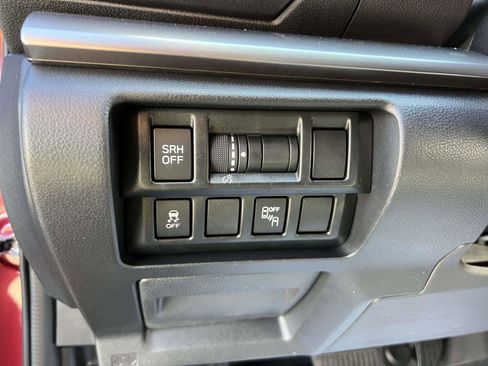 Used 2019 Subaru Crosstrek 2.0i Limited w/ Moonroof Package image 21