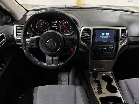 Used 2012 Jeep Grand Cherokee Laredo w/ Laredo E Group AWD/4WD image 11