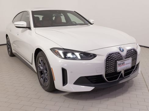 Used 2025 BMW i4 xDrive40i w/ Premium Package AWD/4WD image 5