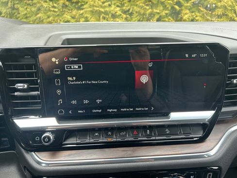 Certified 2023 GMC Sierra 1500 SLT image 14