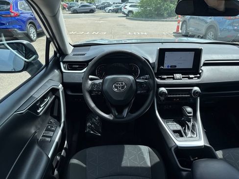 Used 2025 Toyota RAV4 XLE AWD/4WD image 13