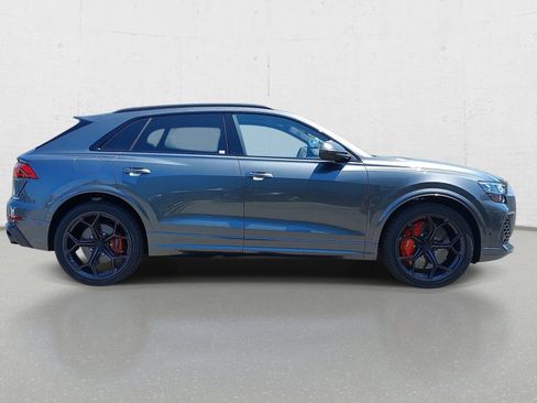 New 2027 Audi RS Q8 performance AWD/4WD image 4