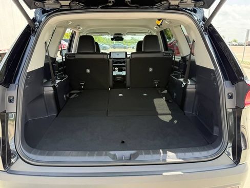Used 2026 Toyota Grand Highlander FWD image 33