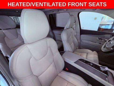 Used 2024 Volvo XC90 T8 Ultimate w/ Lounge Package image 15