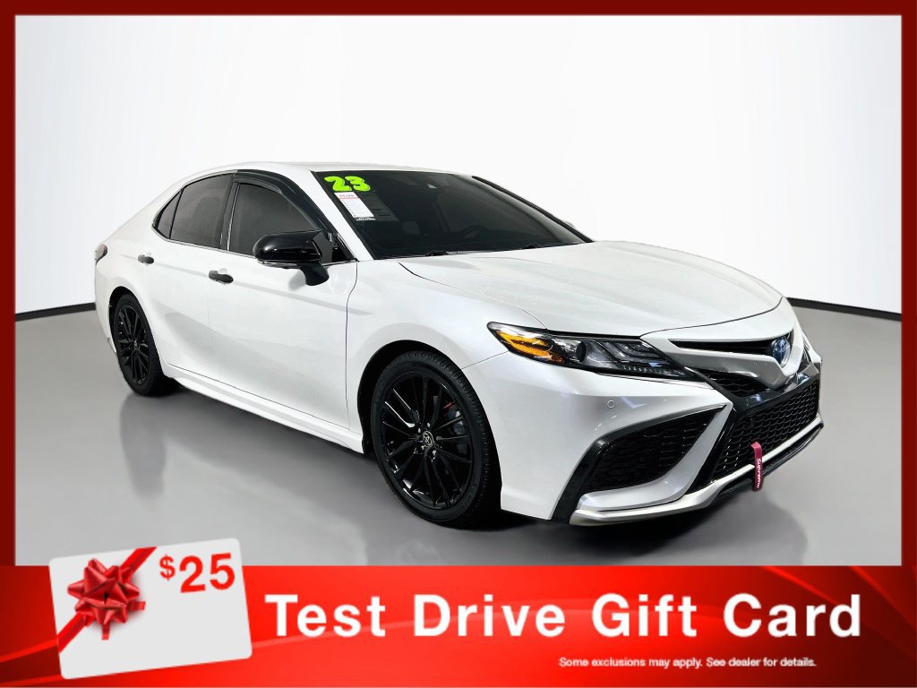 Used 2023 Toyota Camry XSE w/ Navigation Package FWD image 1