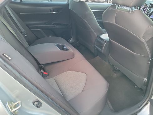 Used 2019 Toyota Camry LE image 20