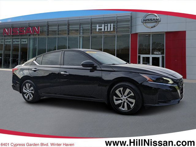 Certified 2025 Nissan Altima 2.5 S FWD image 1