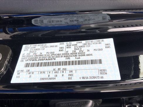 Certified 2025 Ford F150 Lariat w/ Equipment Group 502A High AWD/4WD image 33