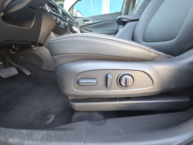 Used 2025 Buick Encore GX Preferred w/ Comfort Package FWD image 20