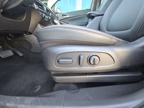 Used 2025 Buick Encore GX Preferred w/ Comfort Package FWD image 20