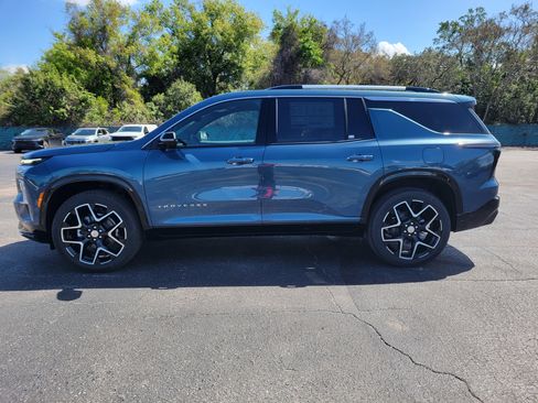 New 2026 Chevrolet Traverse High Country w/ LPO, Floor Liner Package image 11