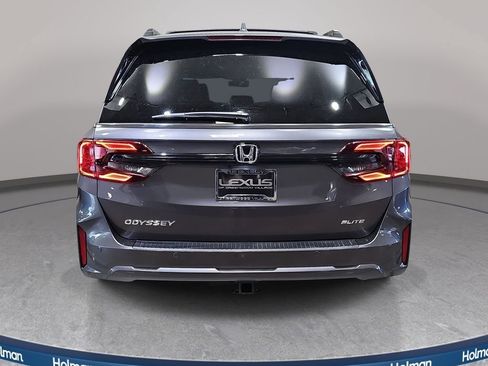 Used 2026 Honda Odyssey Elite image 7