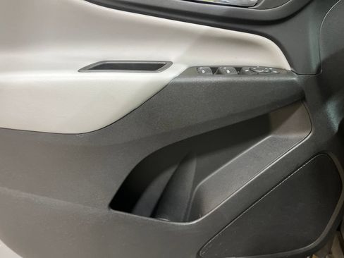 Used 2023 Chevrolet Equinox LS FWD image 18