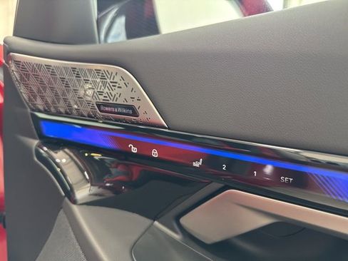 Used 2025 BMW M5 Base w/ Carbon Package image 57