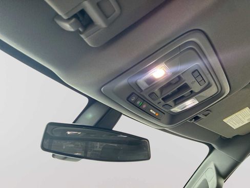 Certified 2019 Chevrolet Silverado 1500 RST image 35