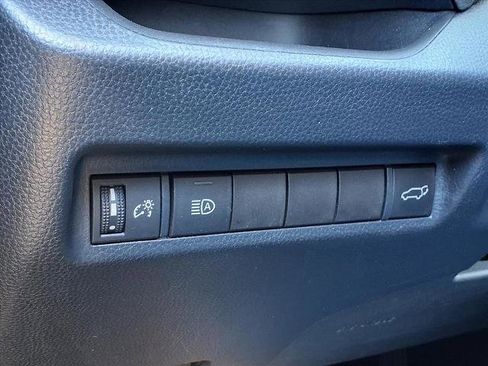 Used 2020 Toyota RAV4 XLE image 15