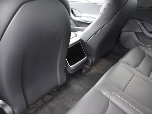 Used 2023 Tesla Model S Plaid image 22