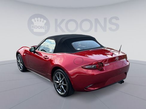 Used 2020 MAZDA MX-5 Miata Grand Touring RWD image 4